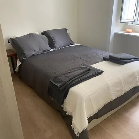 T 2 In The Heart Of * Lisboa