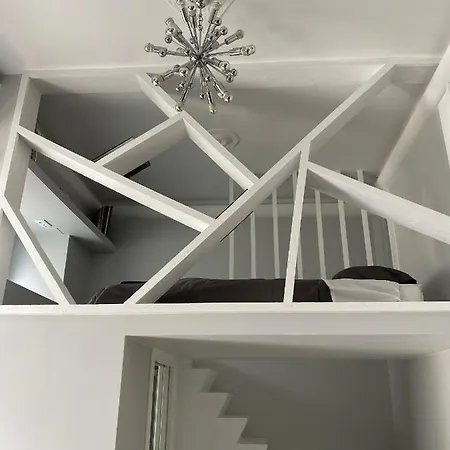 T 2 In The Heart Of Apartment