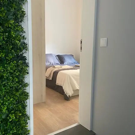 T 2 In The Heart Of Apartament *