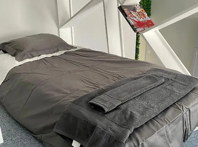 T 2 In The Heart Of Apartment